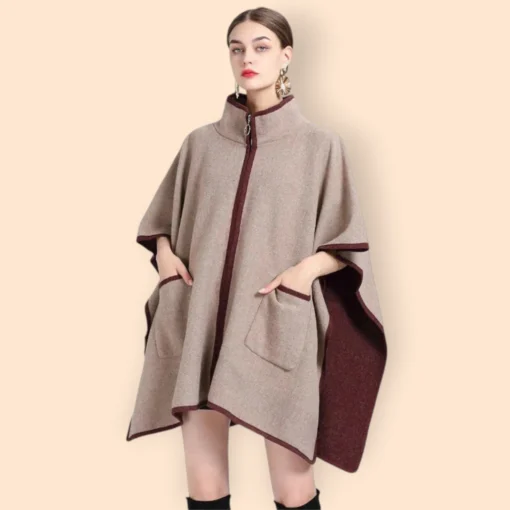 Poncho élégant beige avec détails bordeaux, idéal pour un style moderne et chic.