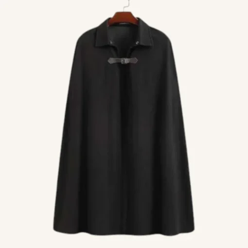 Cape Noire Elegante Avec Col Haut Et Finition Moderne