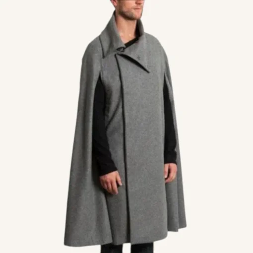 Homme En Cape Gris Elegance Et Confort Moderne