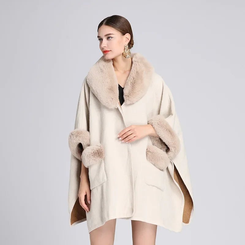 Cape Femme Col en Fausse Fourrure
