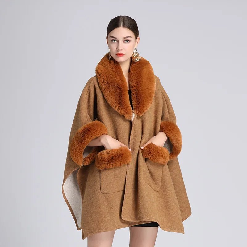 Cape Femme Col en Fausse Fourrure