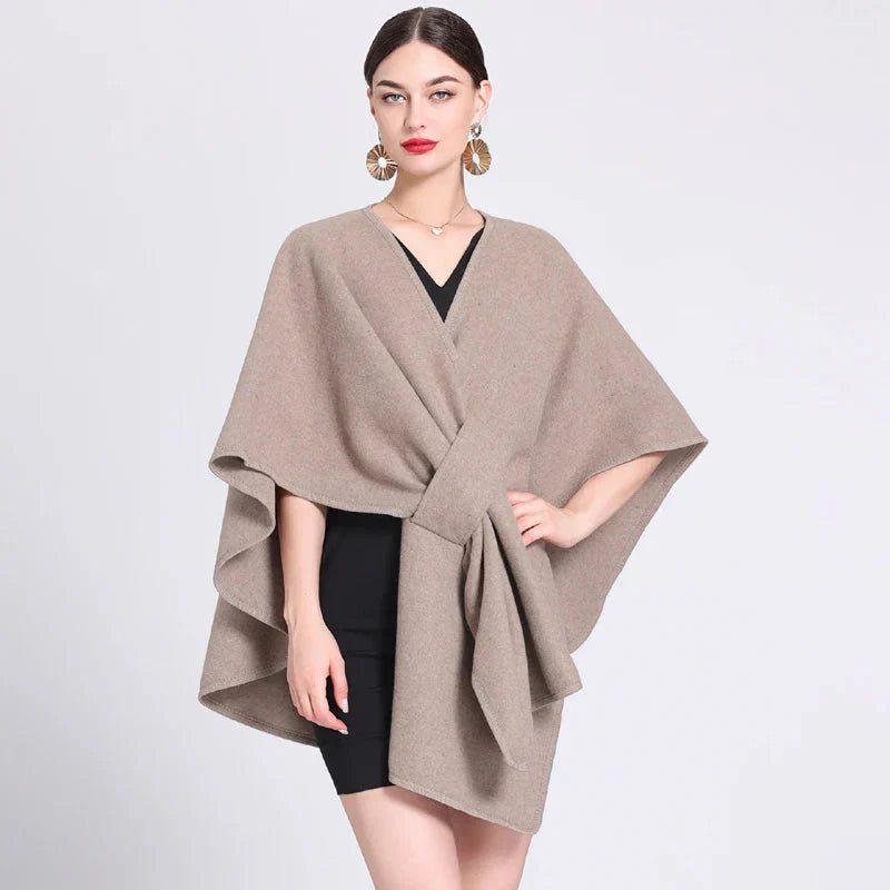 Cape Femme Chic Professionnelle