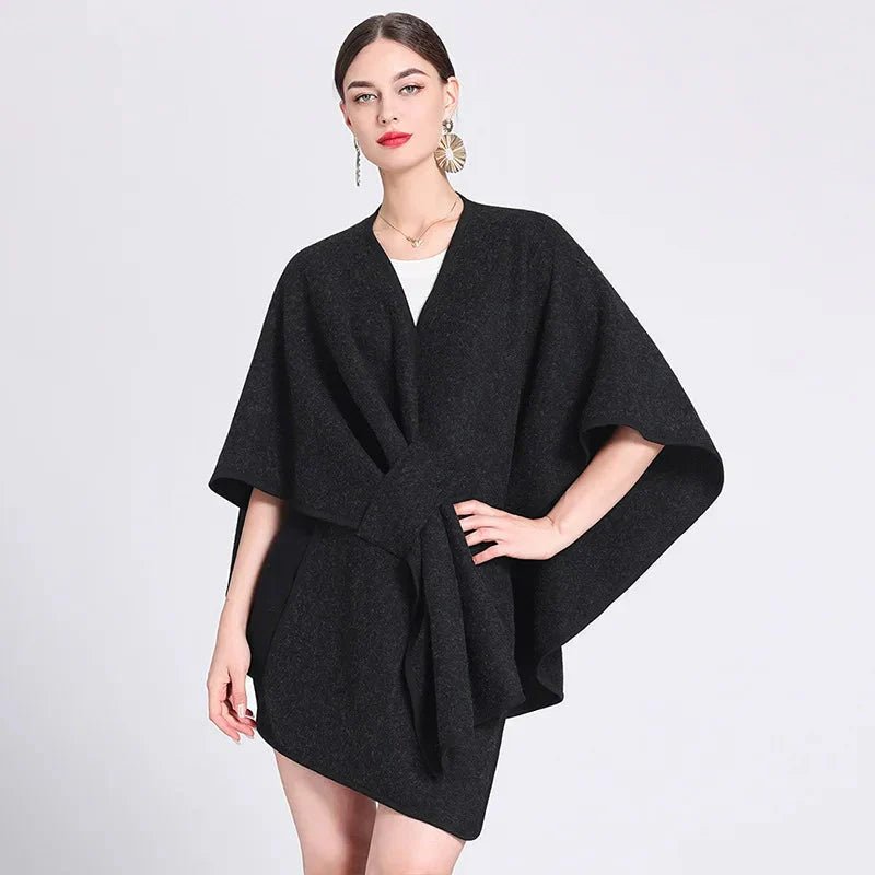 Cape Femme Chic Professionnelle