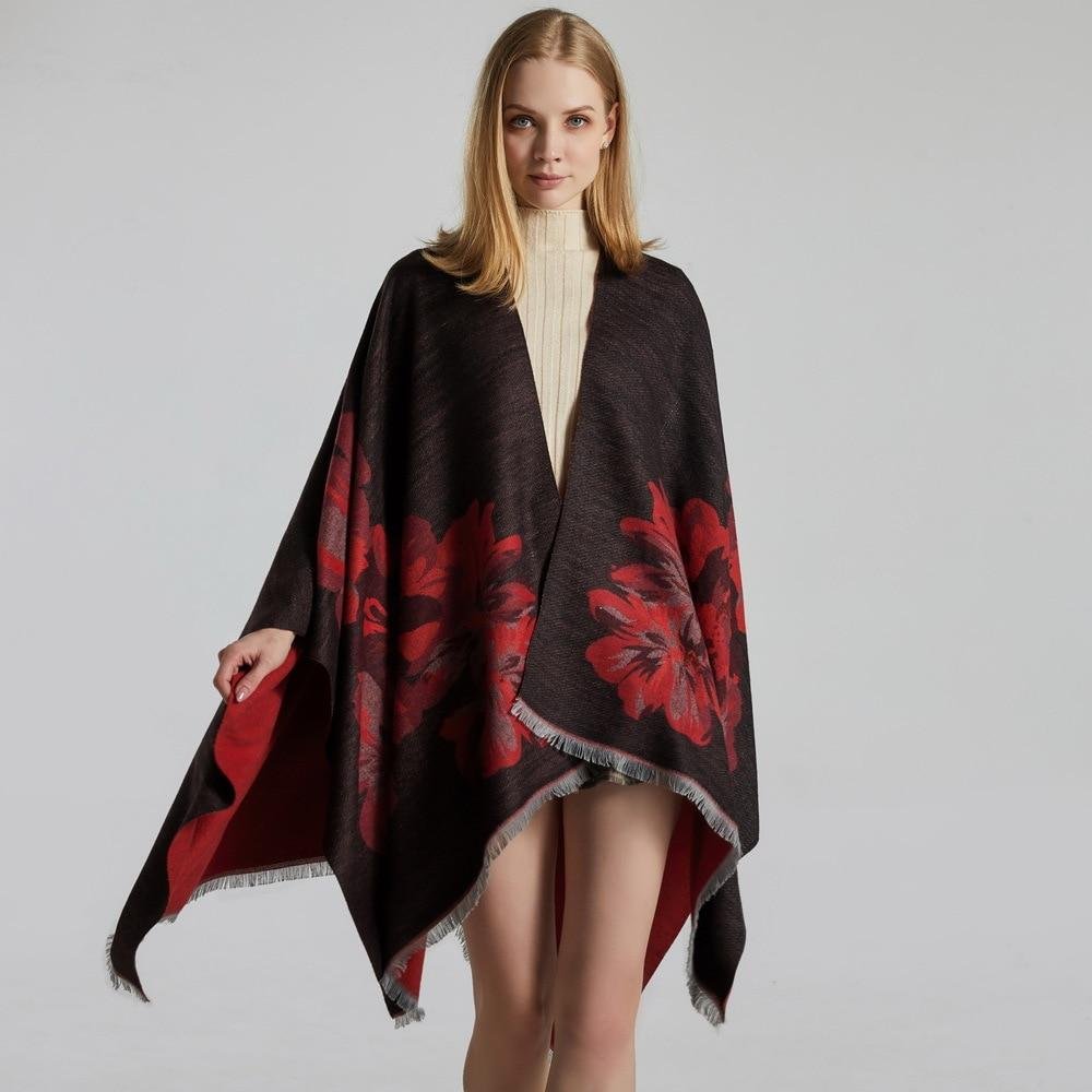 Foulard Poncho Femme à Fleurs