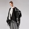 Poncho Femme Luxe Motifs Floraux