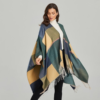 Poncho Femme Vert Carreaux Franges